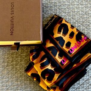 Louis Vuitton Leopard print Bandeau - never worn!